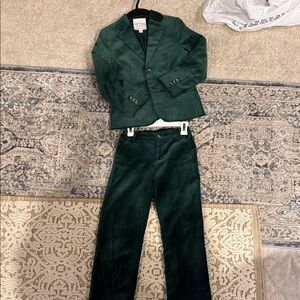 Janie and Jack Forest Green Velvet suit! Gorgeous and festive ❤️❤️❤️
